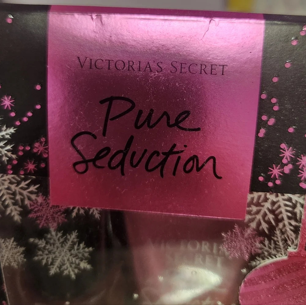 New Victoria's Secret Pure Seduction Set - Pink and Black